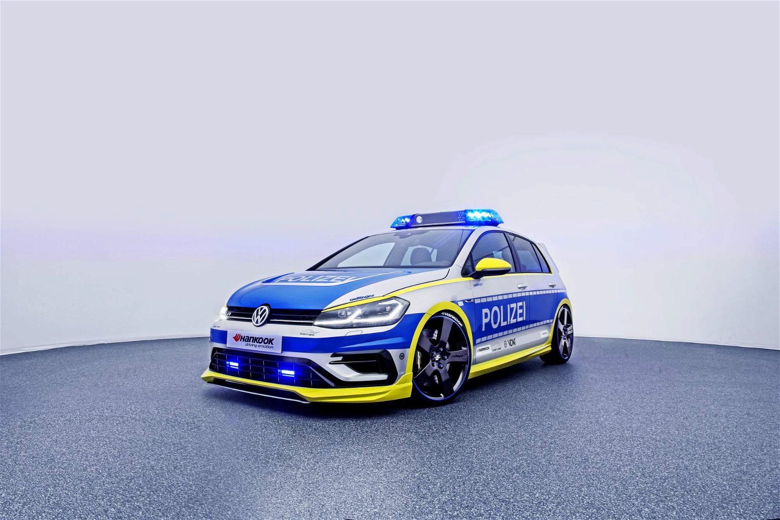 Oettinger-Volkswagen-Golf-400R-Tune-it-Safe-Concept-7