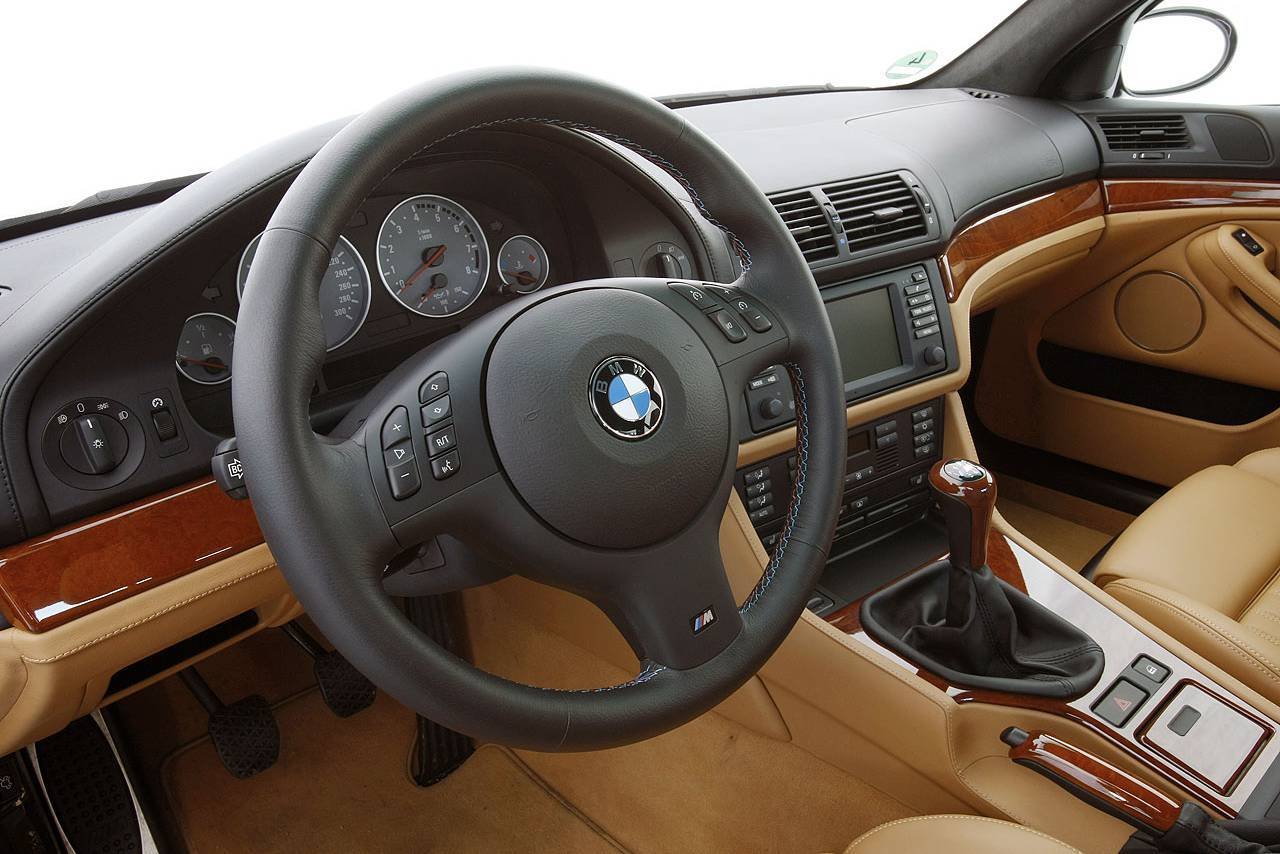 BMW-M5-E39-3