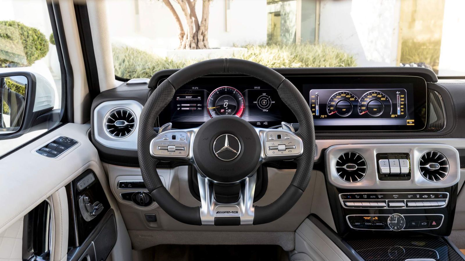 2019-Mercedes-AMG-G63-14