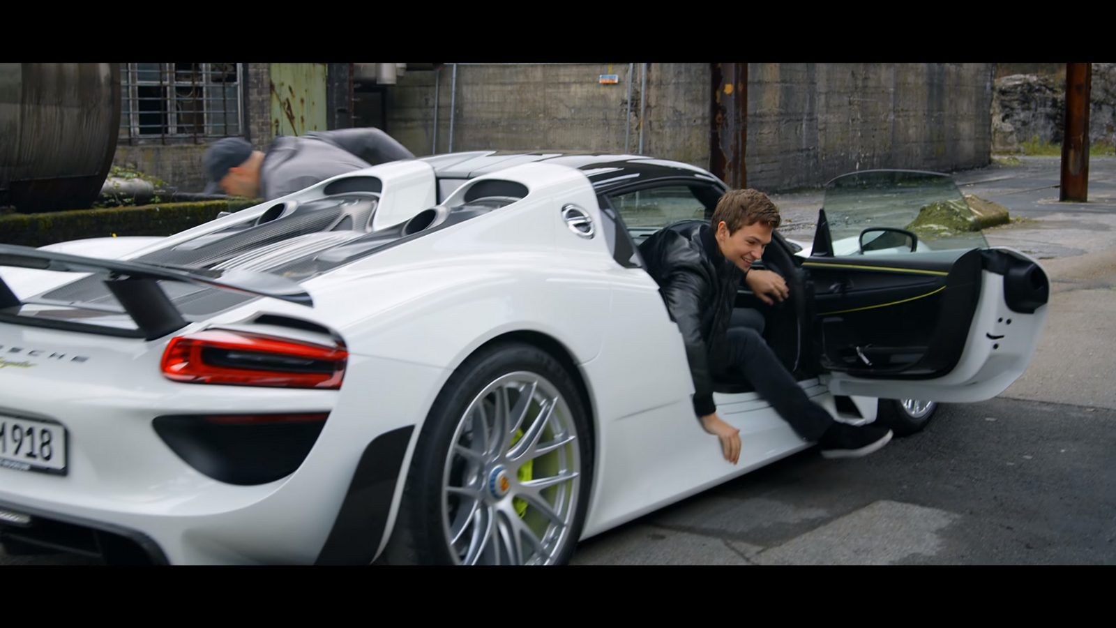 Porsche 918 Spyder 4