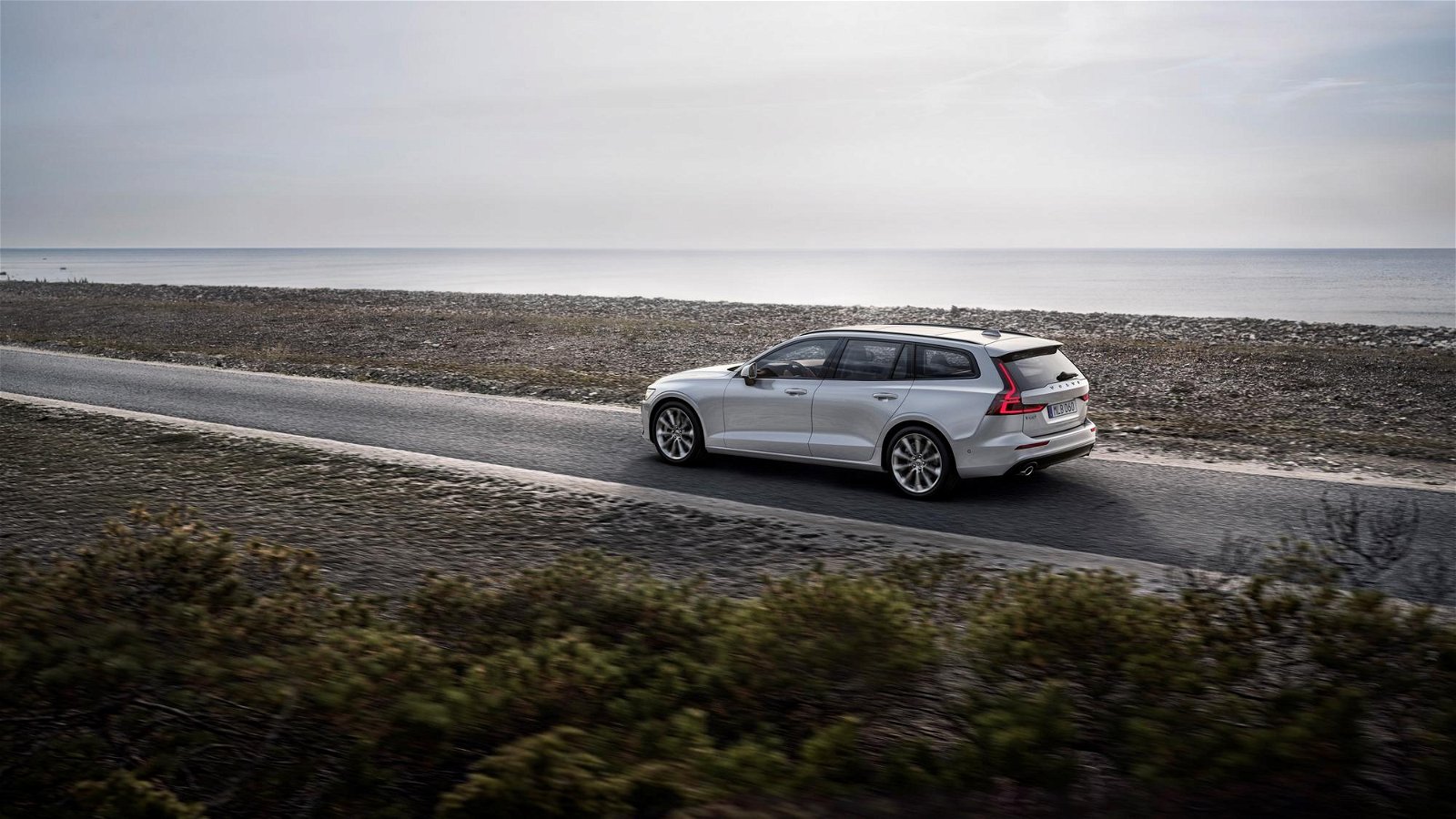 2018 Volvo V60 official pictures 54