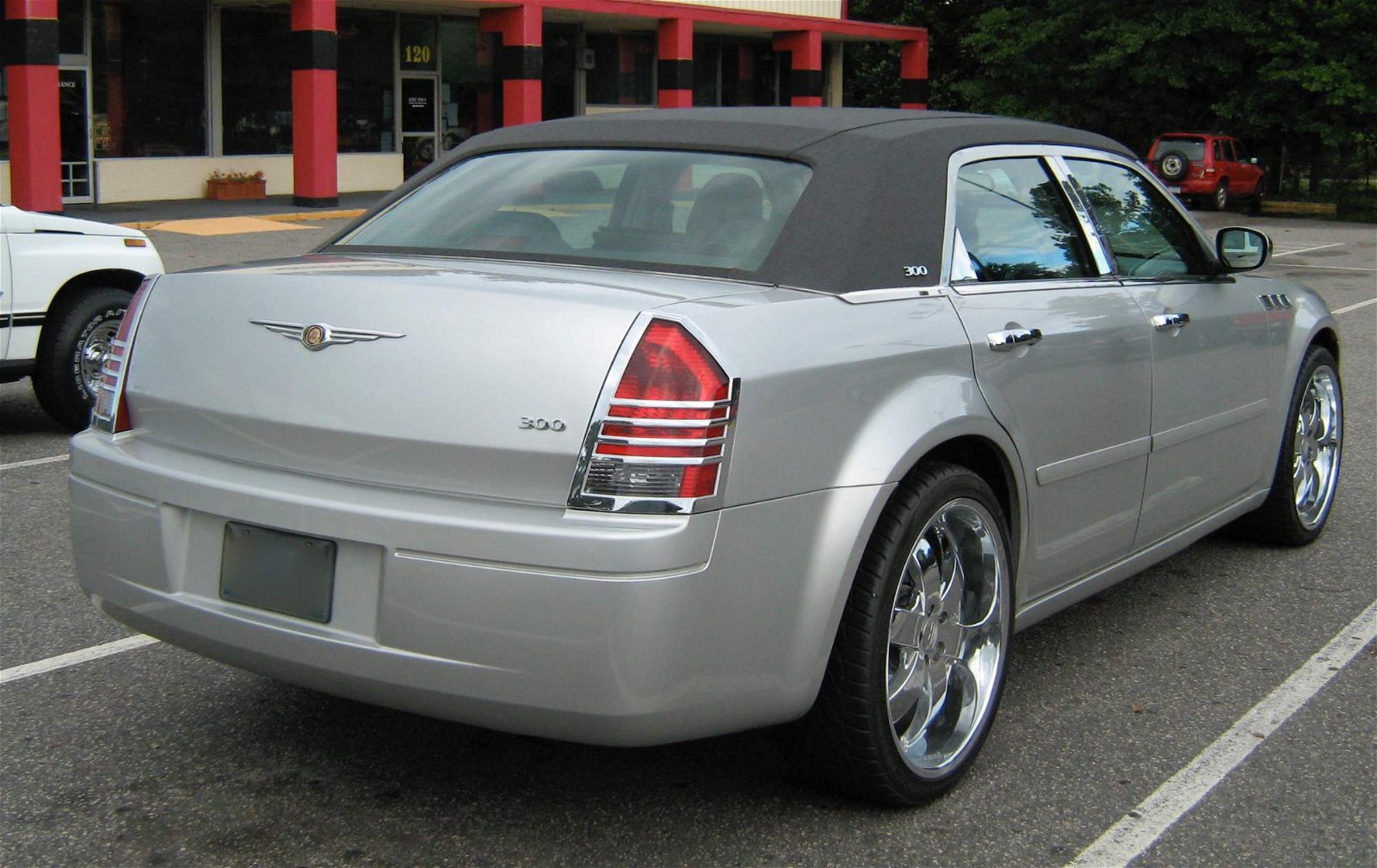 Chrysler-300-vinyl-roof