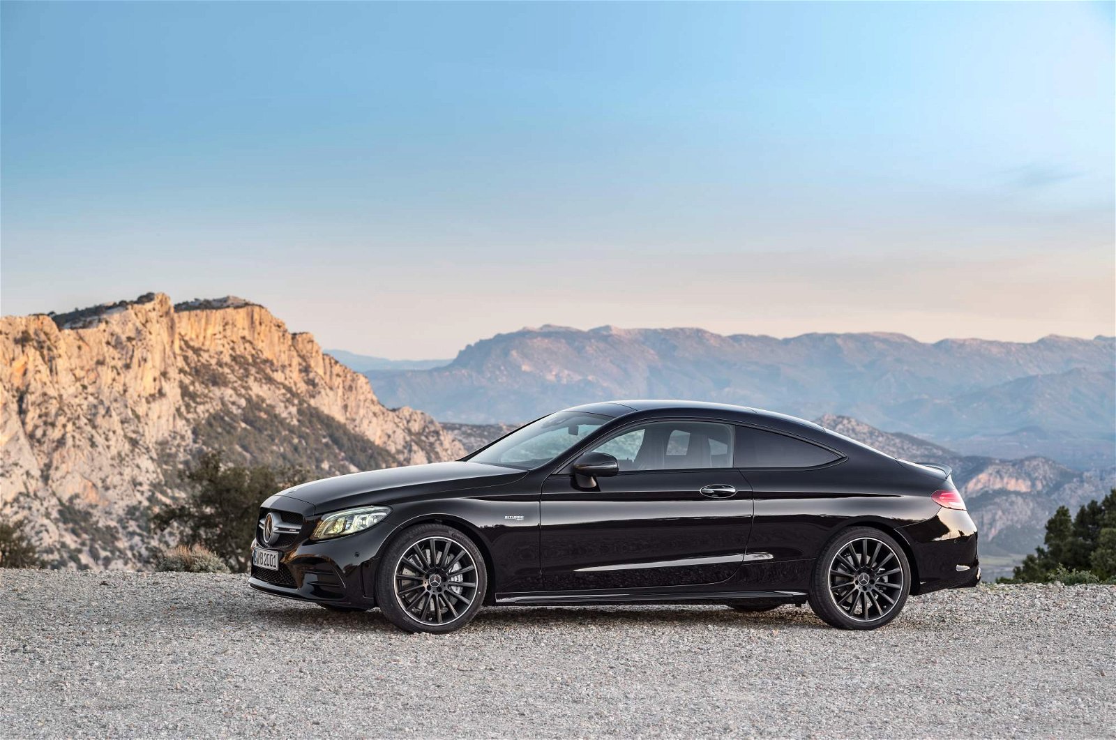 2019-Mercedes-AMG-C43-Coupe-20