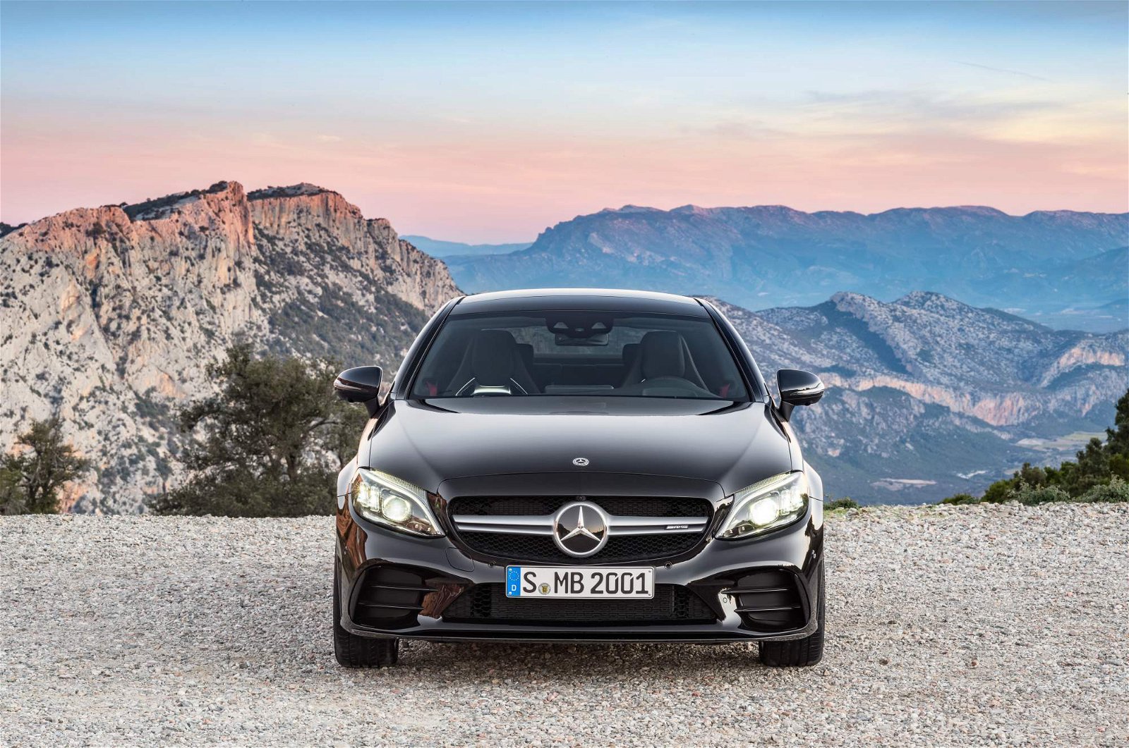 2019-Mercedes-AMG-C43-Coupe-22