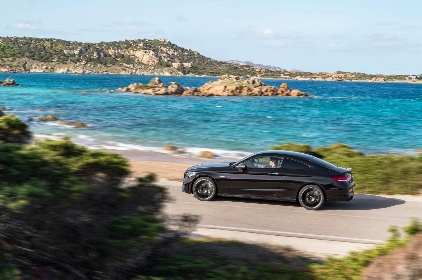 2019-Mercedes-AMG-C43-Coupe-7