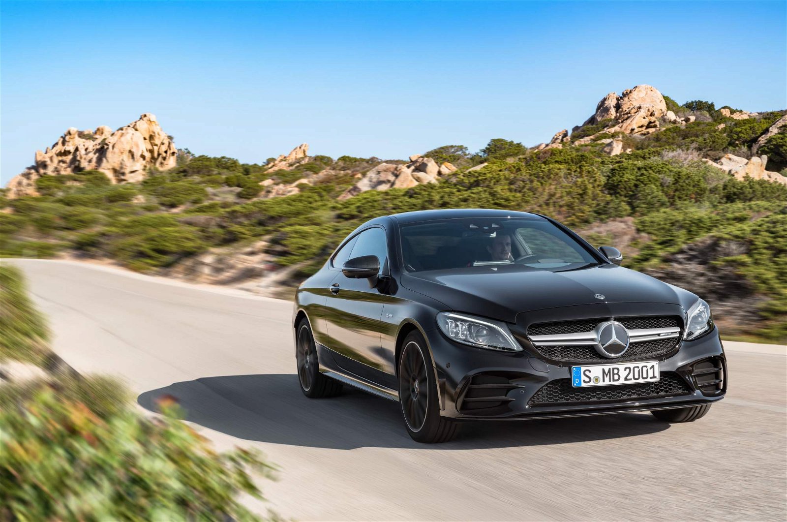 2019-Mercedes-AMG-C43-Coupe-8
