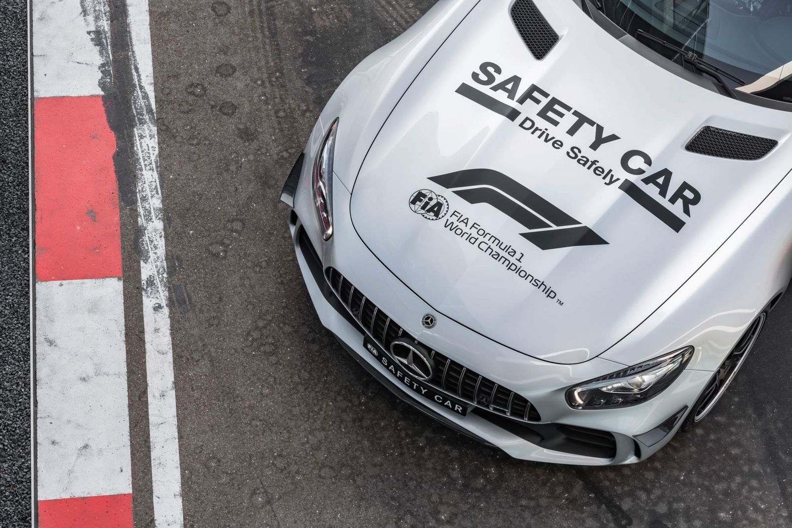 Mercedes-AMG-GT-R-Official-F1-Safety-Car-2018-22