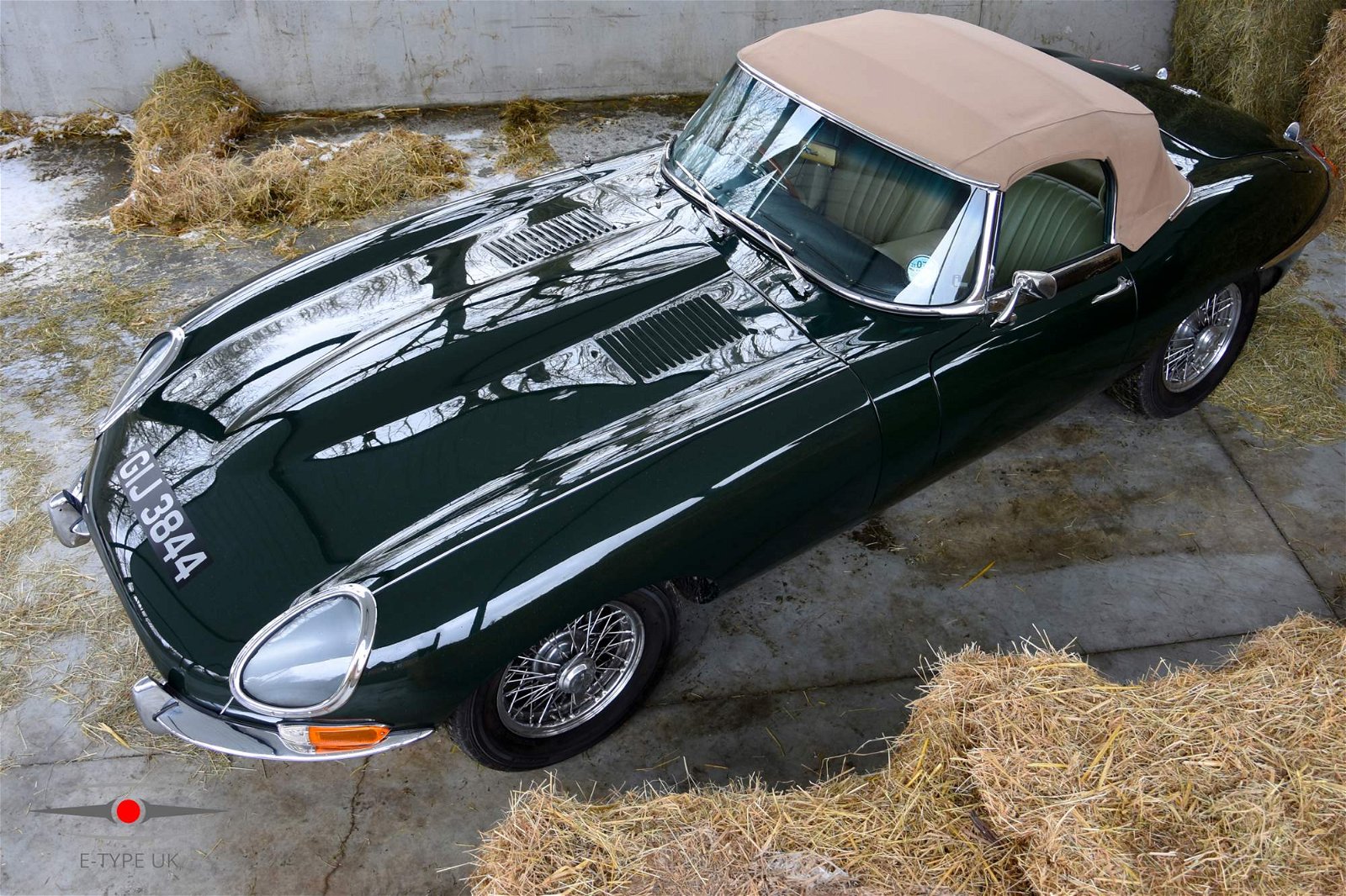 1967-Jaguar-E-type-Series-1-4.2-Open-Two-Seater-1