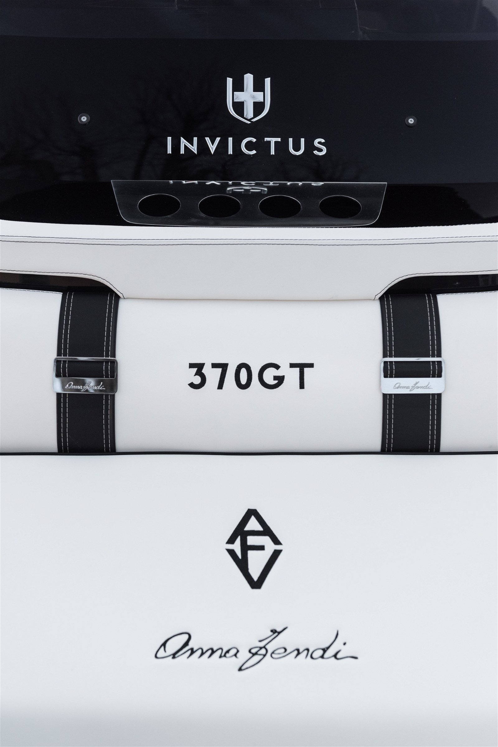 invictus-370gt-special-fendi-35