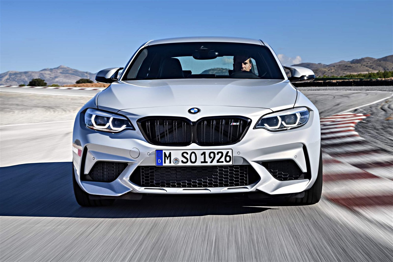BMW-M2-Competition-10
