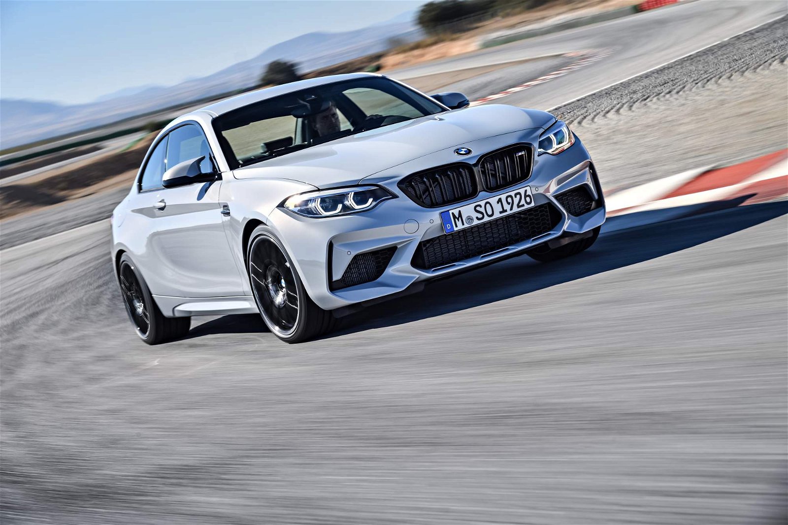 BMW-M2-Competition-8