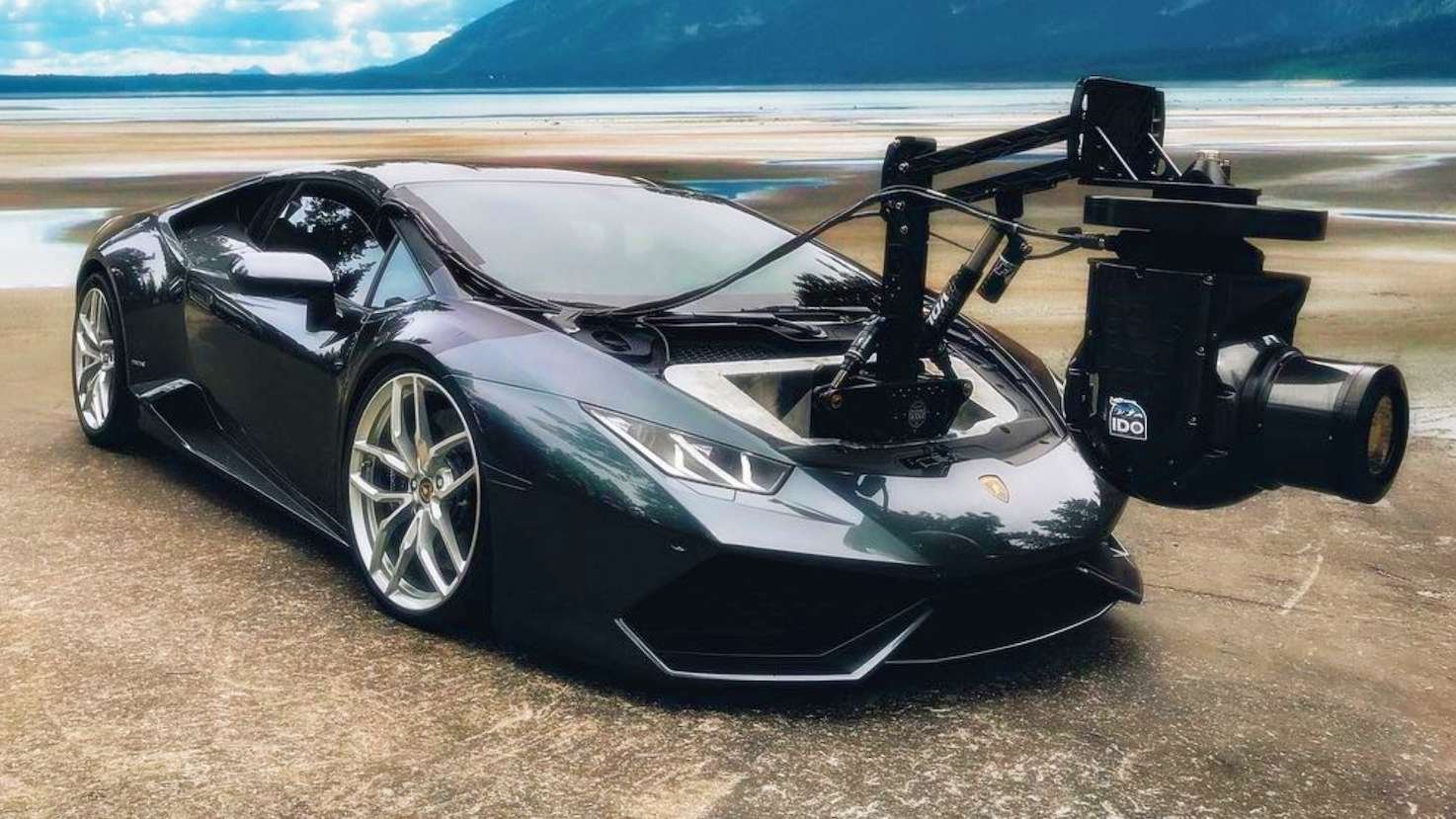 Lamborghini-Huracan-Camera-Car