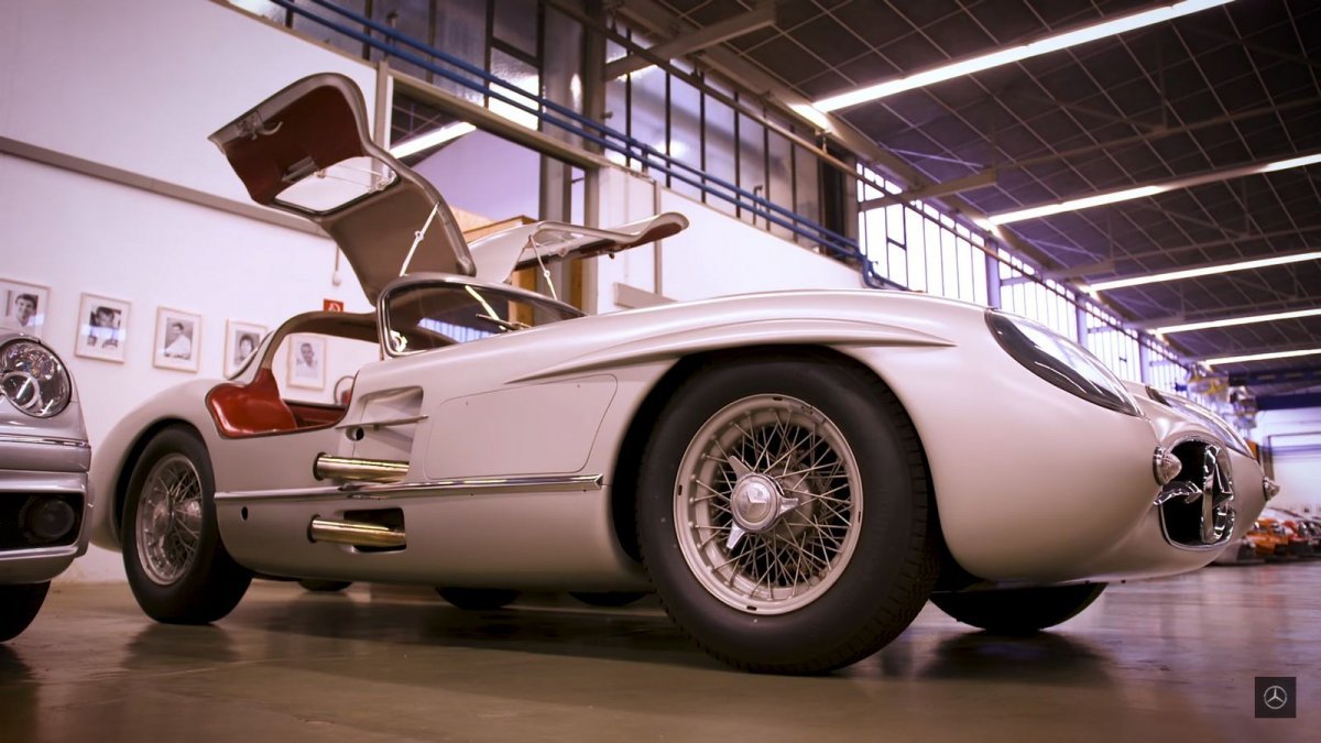 The Mercedes Benz 300 Slr Uhlenhaut Coupe Is The Most Valuable Car In