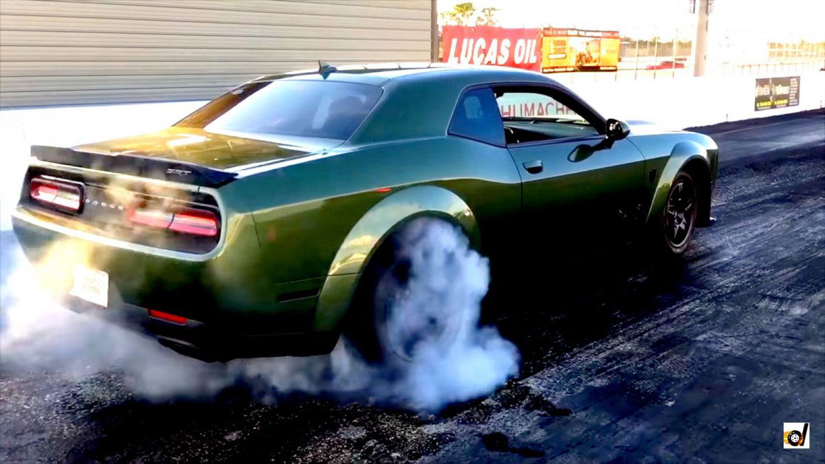 Epic 840 Hp Dodge Demon Vs 590 Hp Tesla Model S P100d Battle