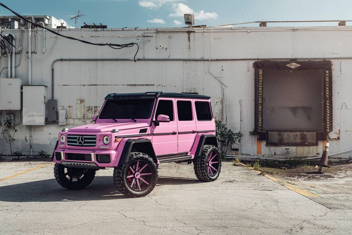 Lady Owner Paints Her Mercedes Benz G 500 4x4 Pink