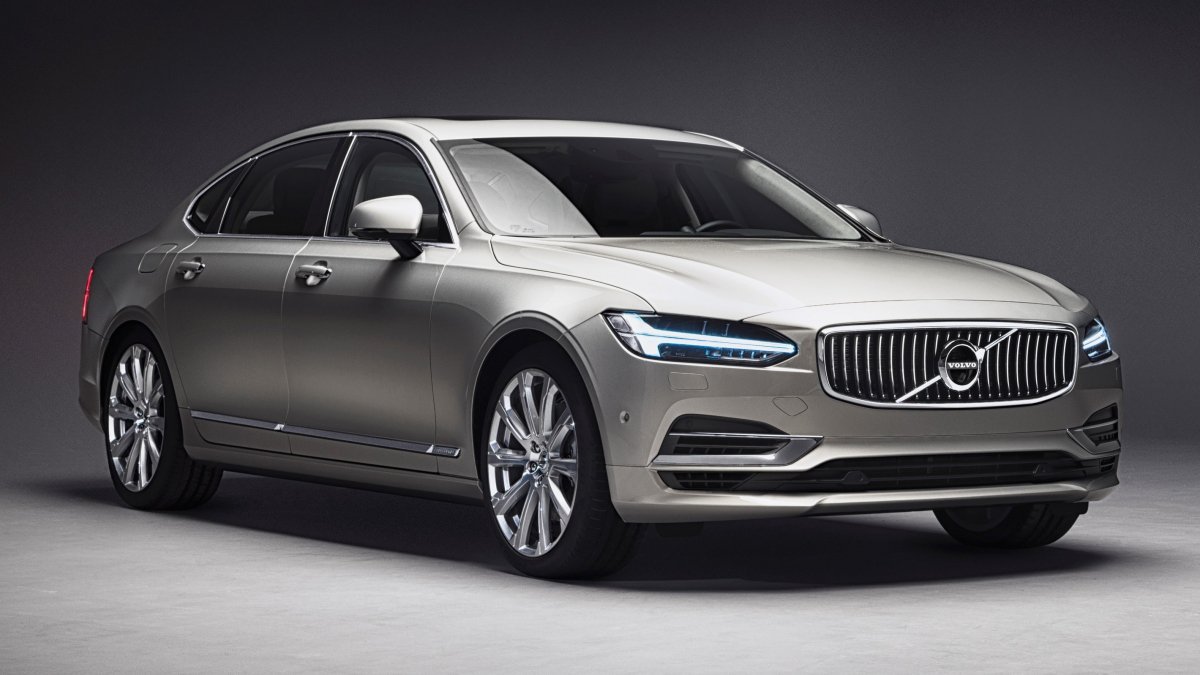 Volvo’s future cars to feature Google Assistant, Play Store and Maps