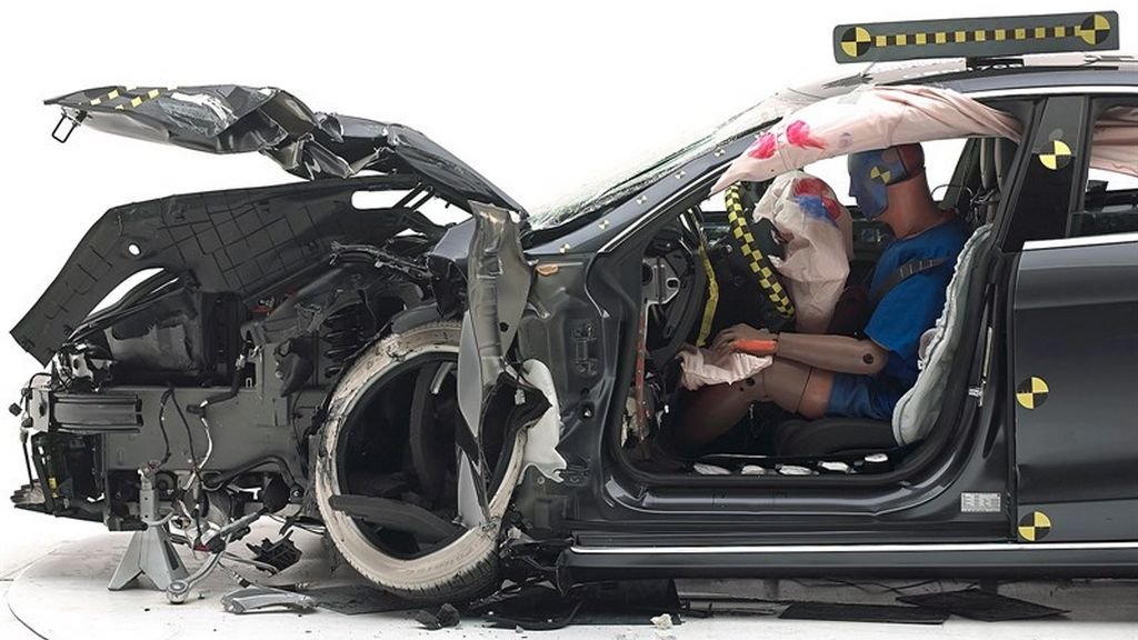 Tesla Model S frontal crash