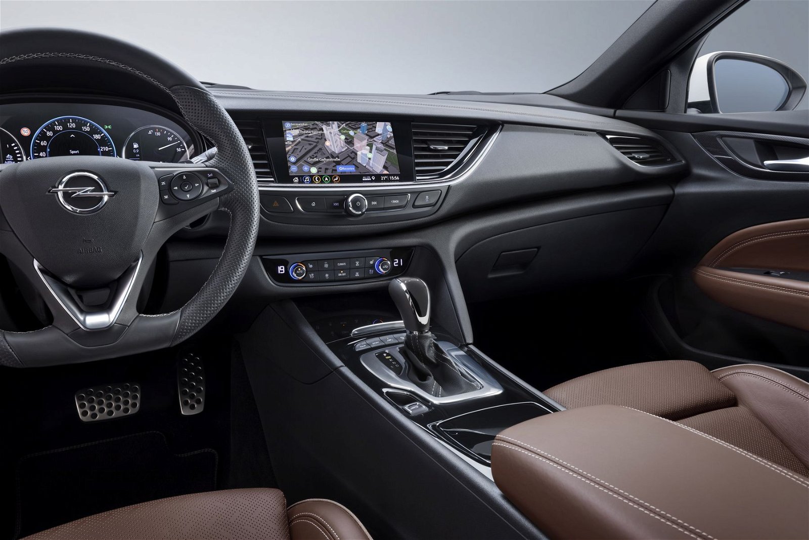 Updated infotainment system for Opel Insignia brings Live Traffic,  real-time fuel prices, map updates