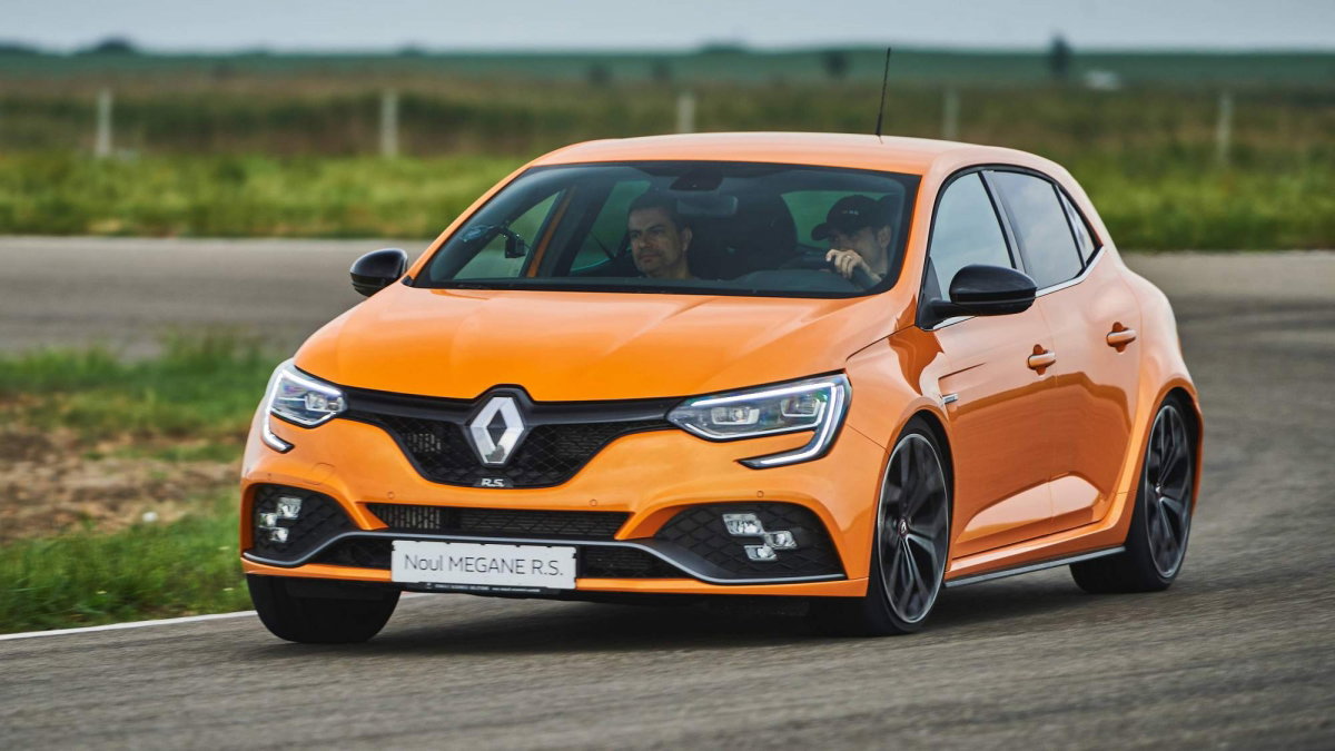 Scheiding Ounce niets 2018 Renault Megane RS Sport first drive review: Why so serious?