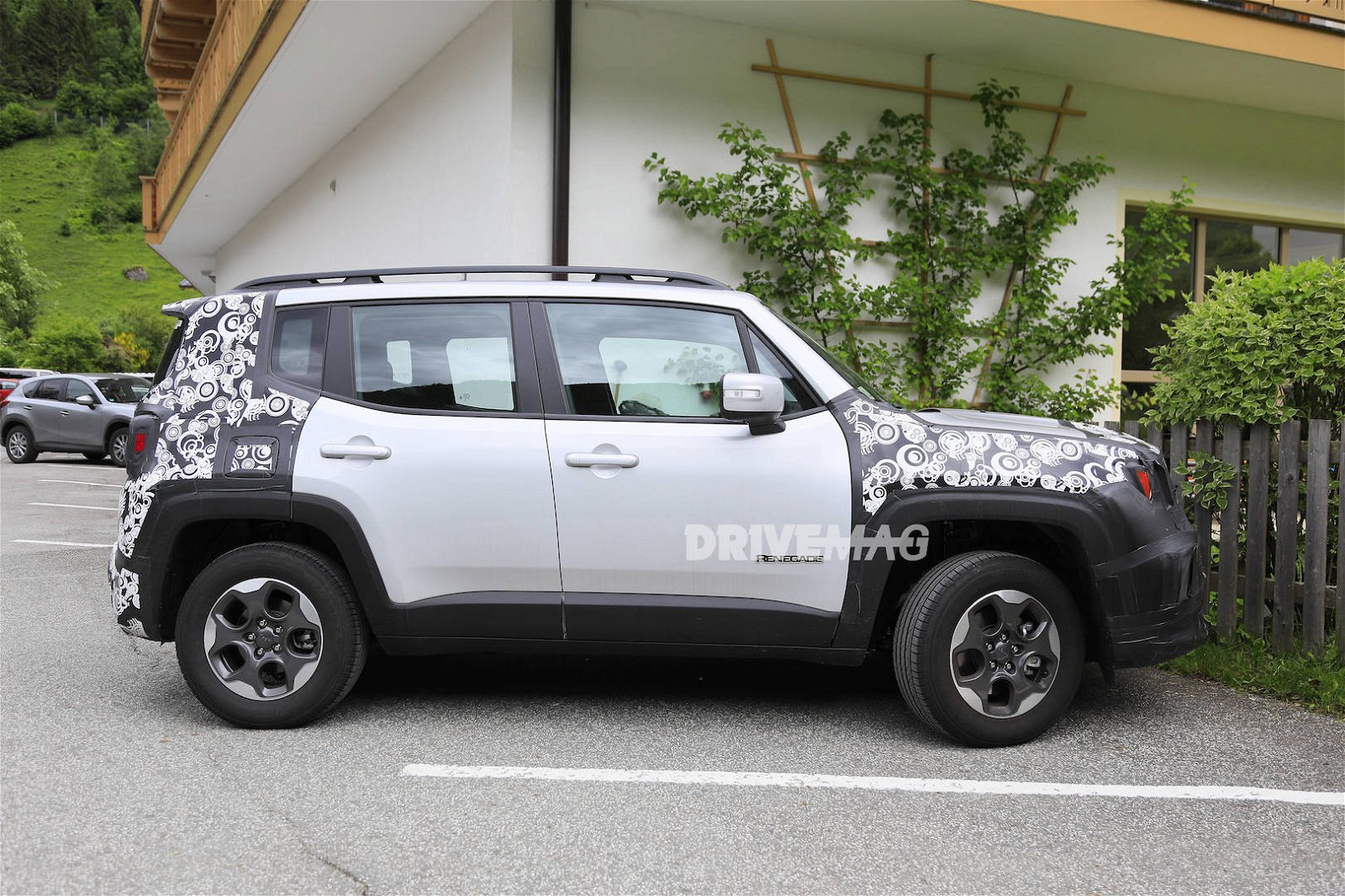 2019 jeep renegade facelift 2