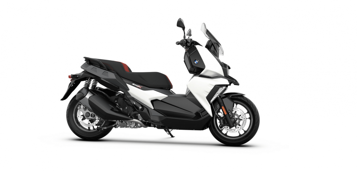 BMW C400X middleweight scooter arrives in showrooms at the end of June