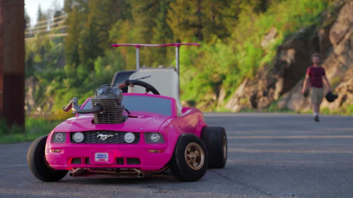 barbie car driving