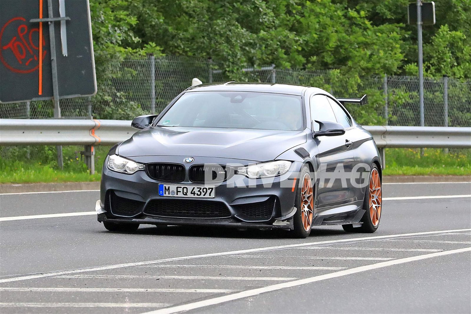 Extreme-BMW-M4-GTS-prototype-spied-1