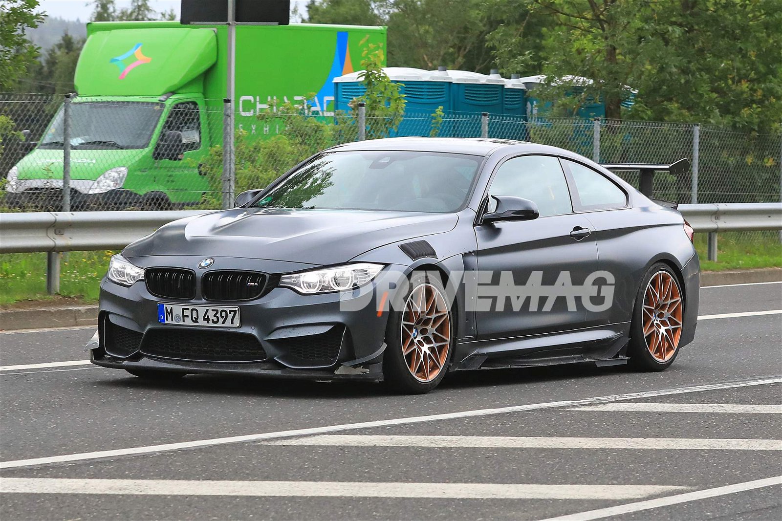 Extreme-BMW-M4-GTS-prototype-spied-4