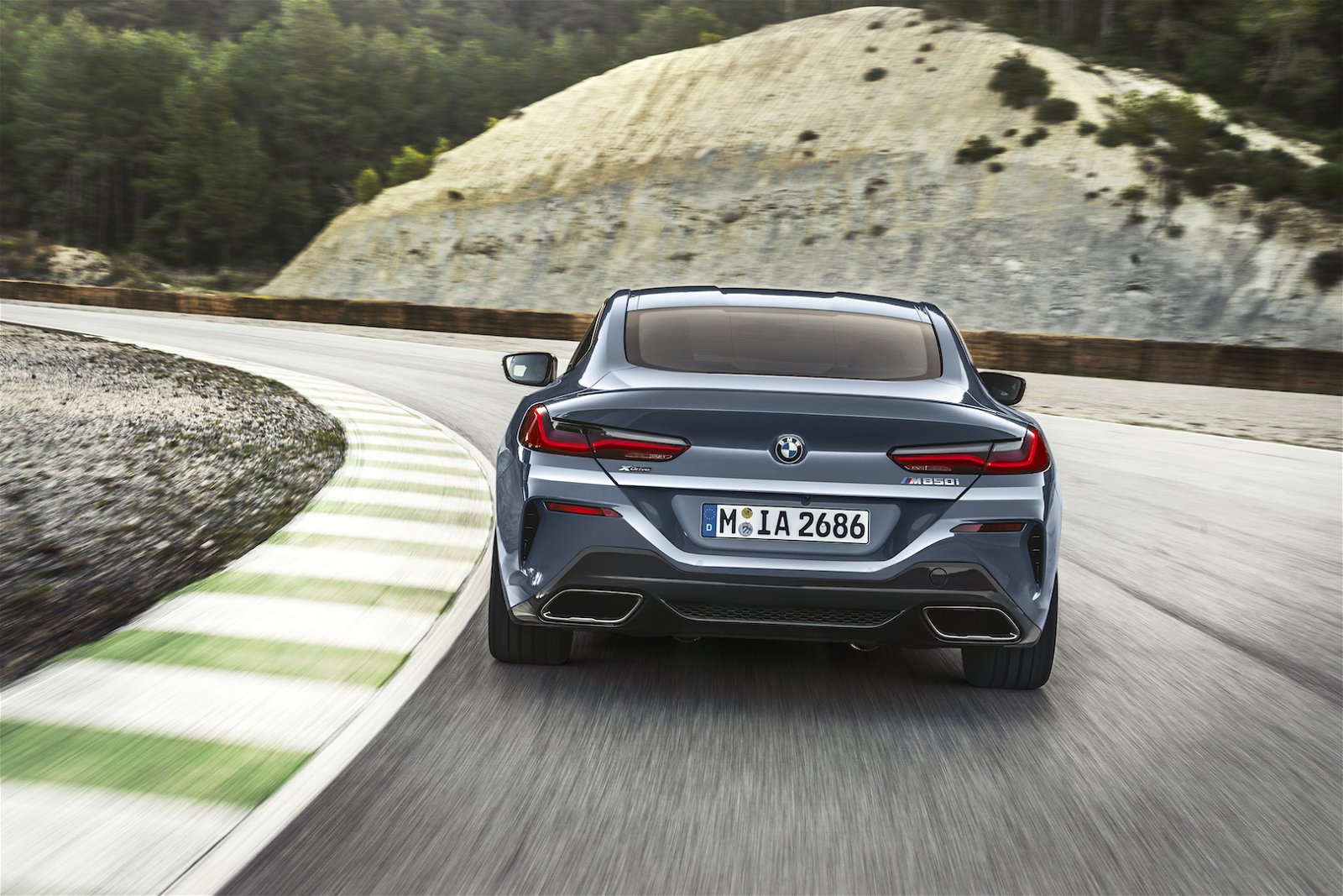 new 2019 bmw 8 series coupe xdrive 21