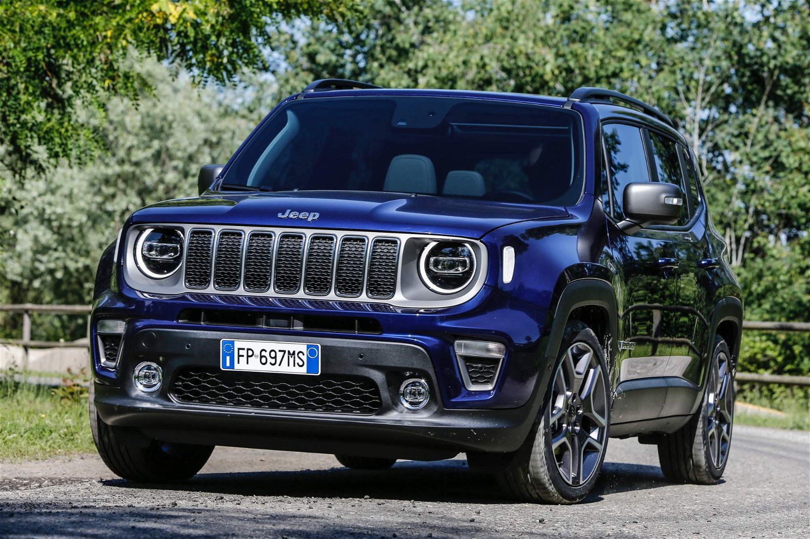 2019-Jeep-Renegade-Limited-4