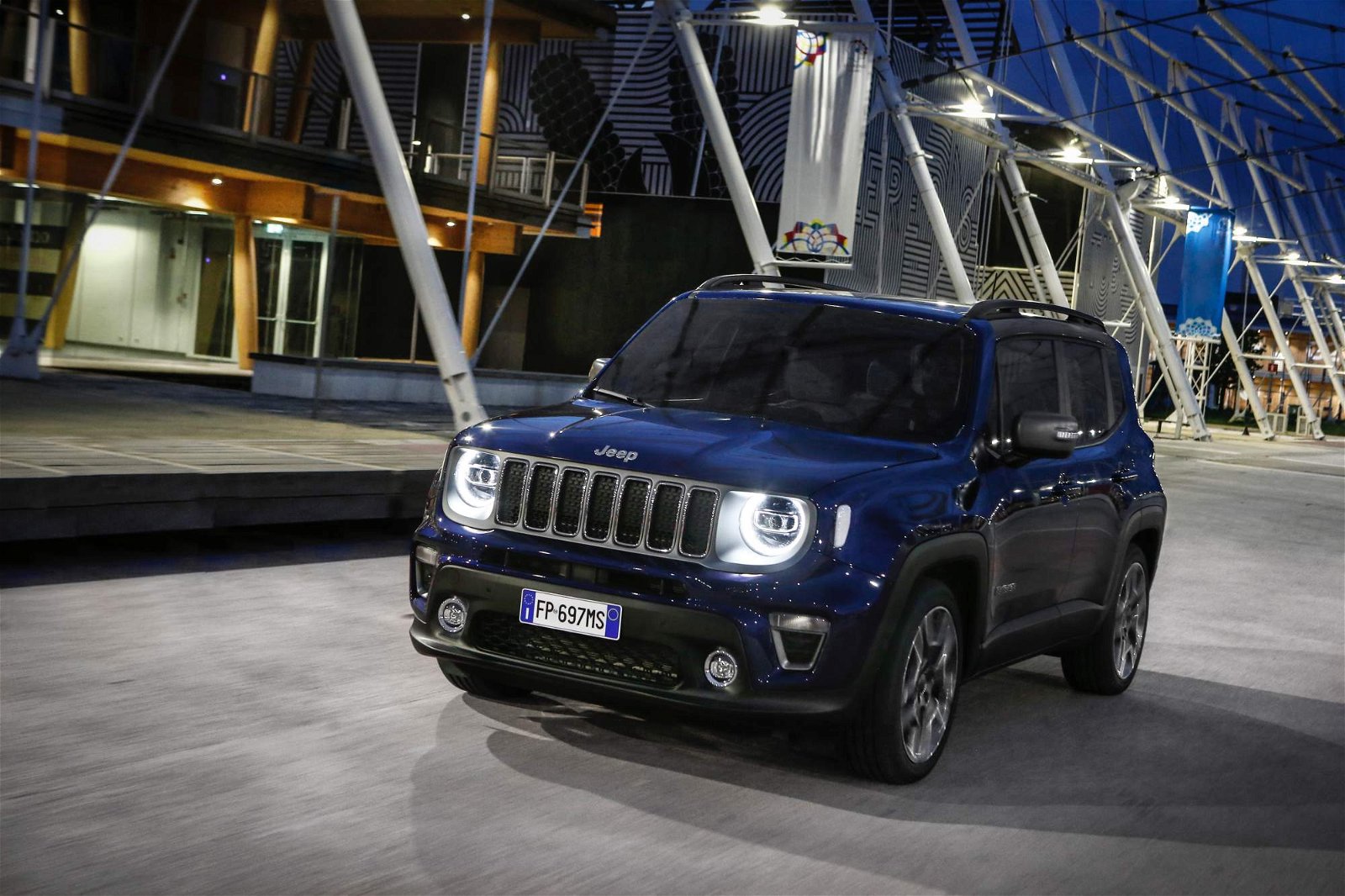 2019-Jeep-Renegade-Limited-5