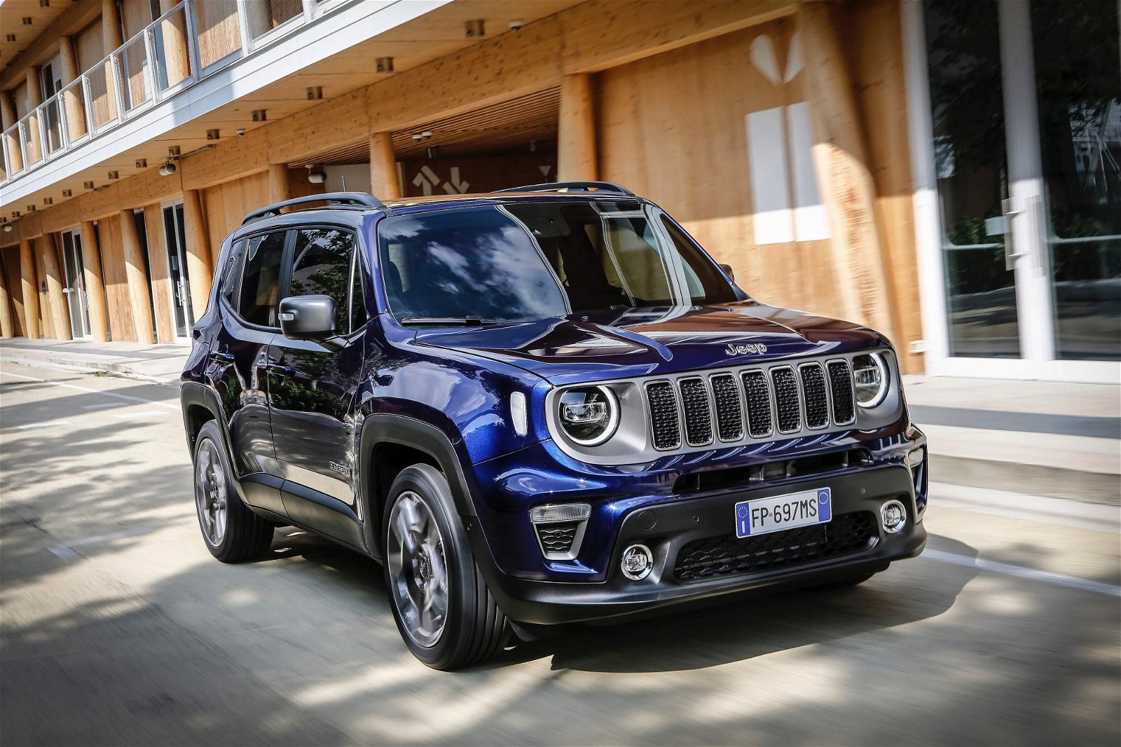 2019-Jeep-Renegade-Limited-6