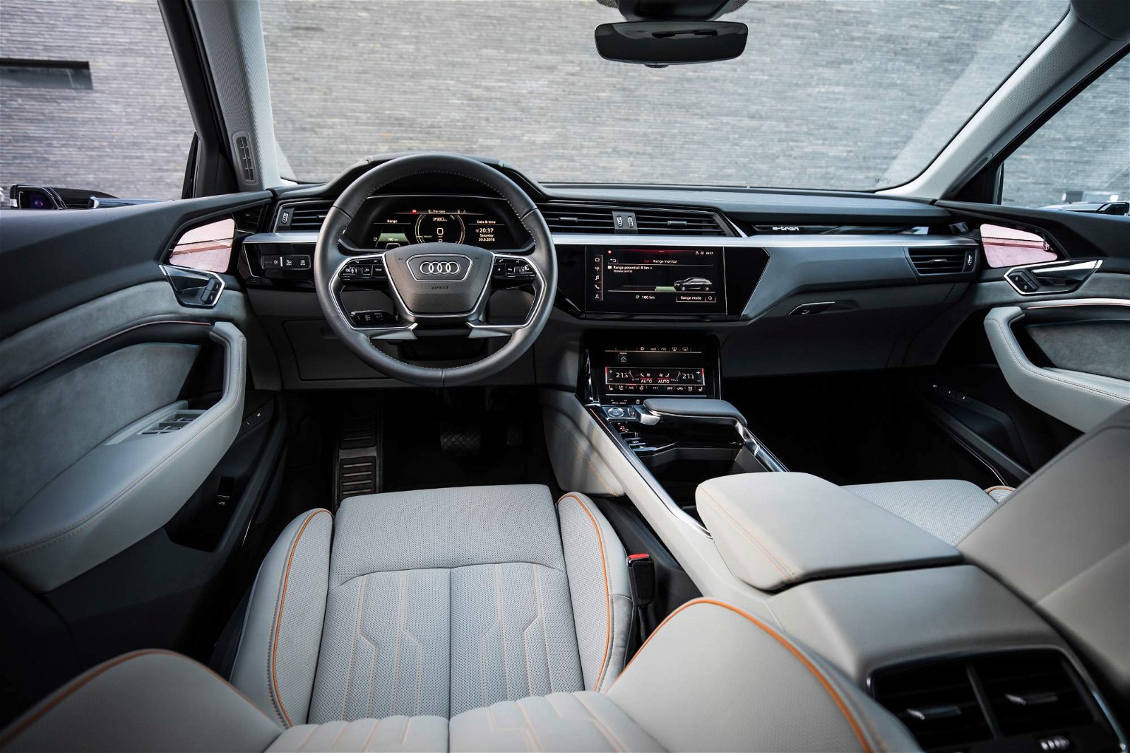 Audi-e-tron-prototype-interior-1