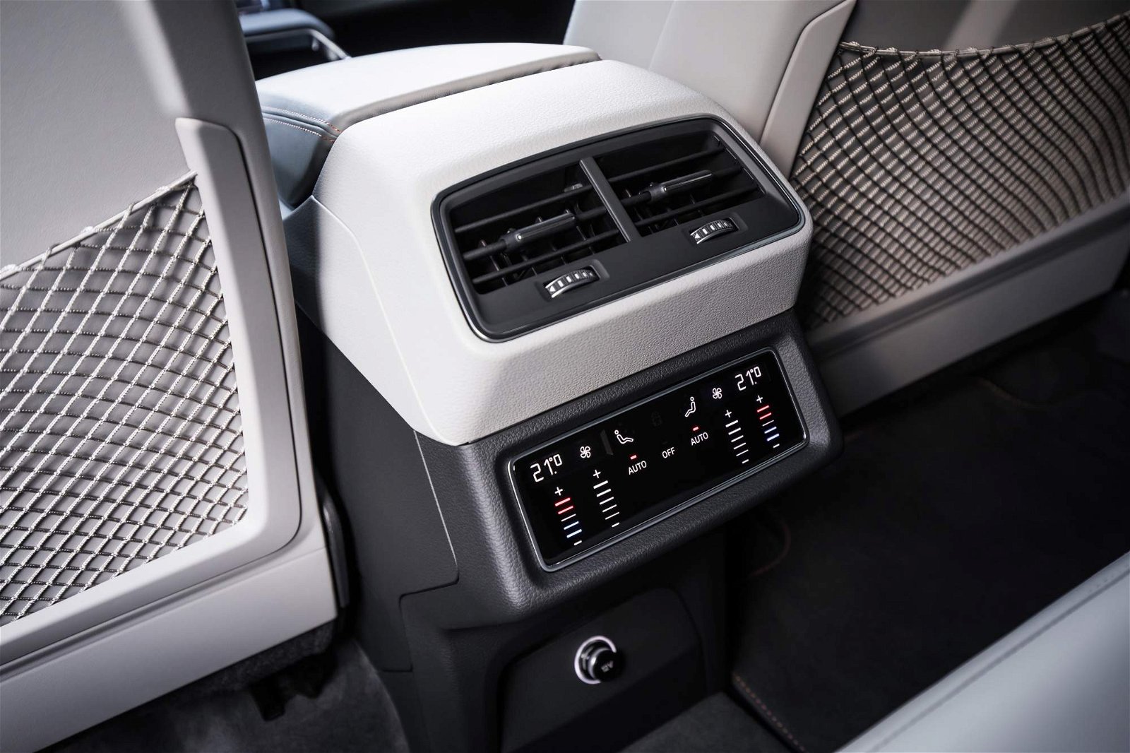 Audi-e-tron-prototype-interior-18