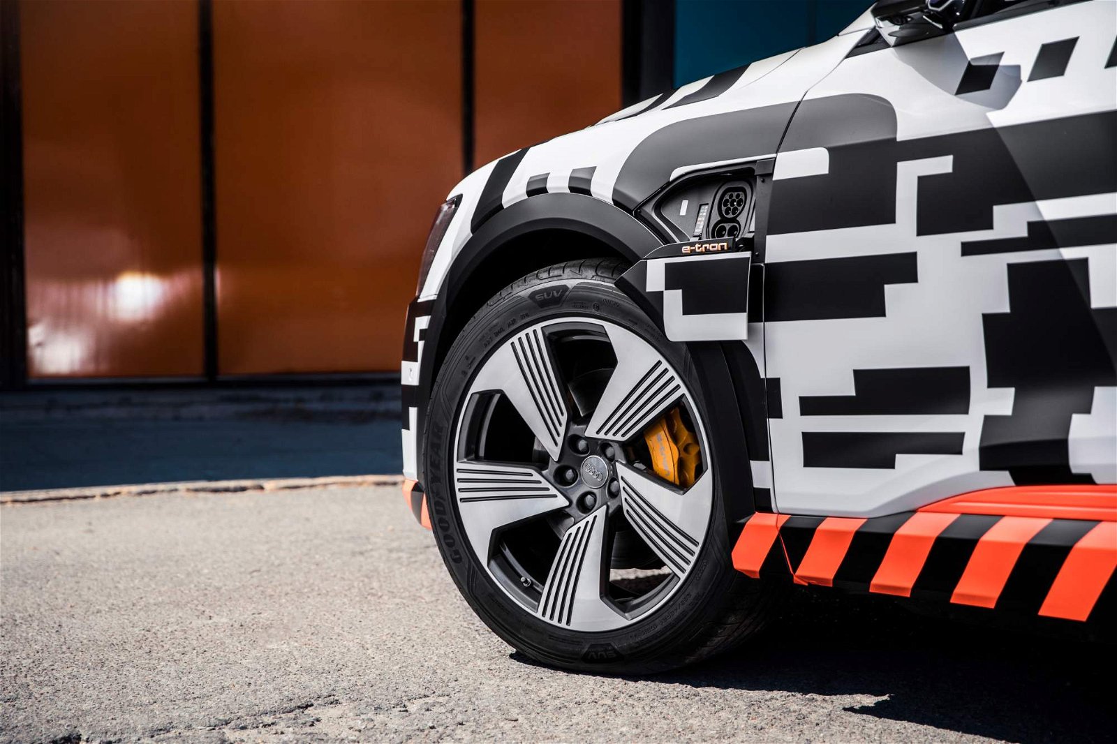 Audi-e-tron-quattro-prototype-7