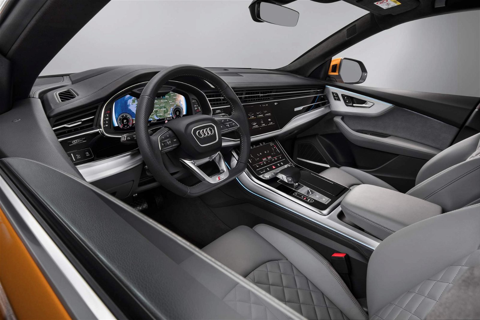 2019-Audi-Q8-5