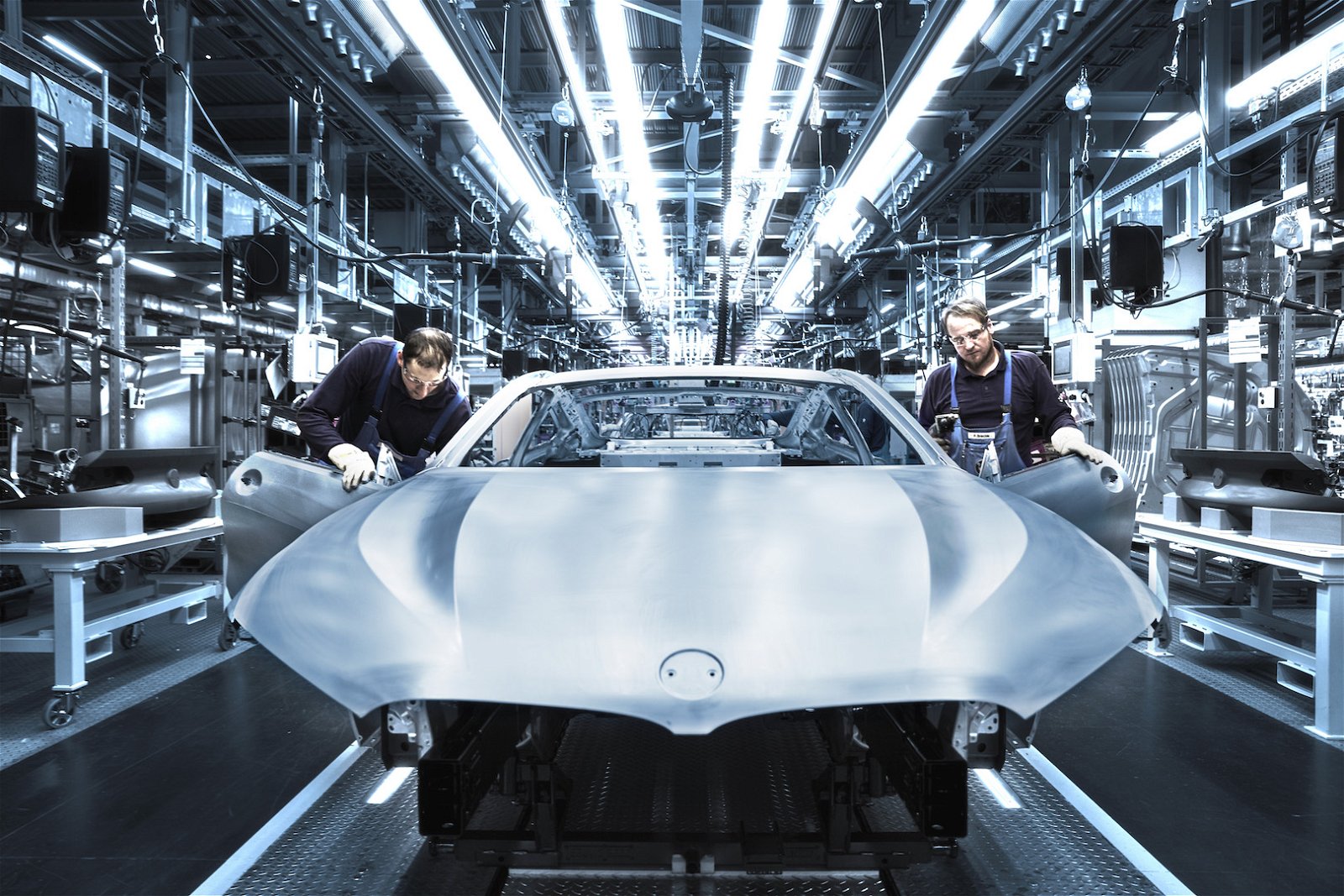 bmw 8 series coupe dingolfing production 9