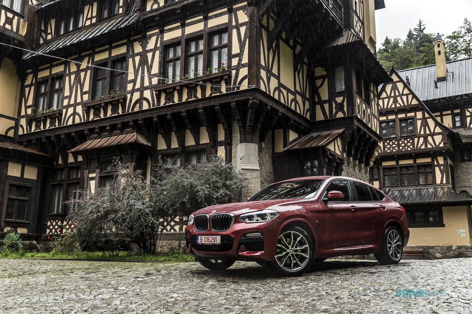 2018 BMW X4 review 26