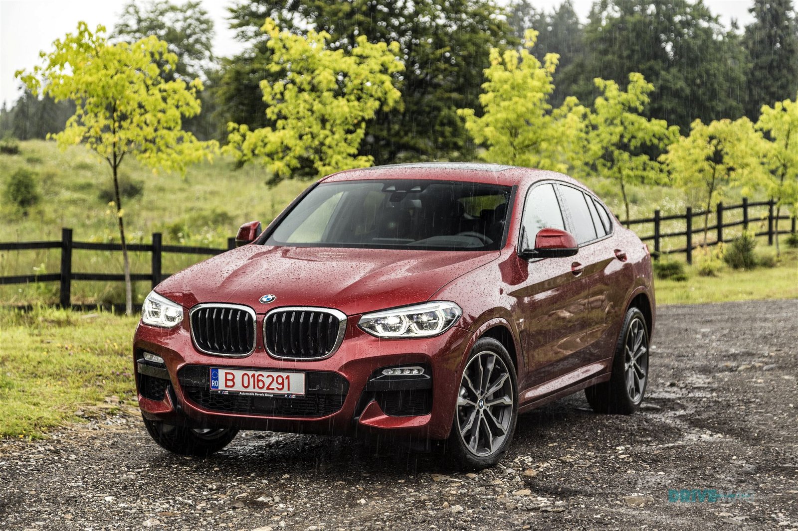 2018 BMW X4 review 43