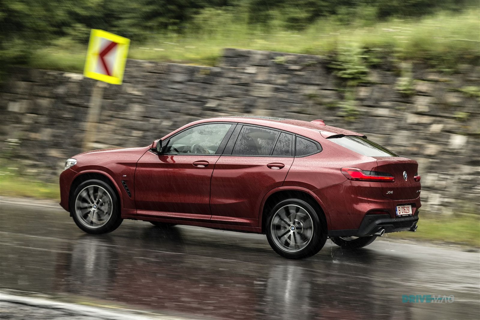 2018 BMW X4 review 48