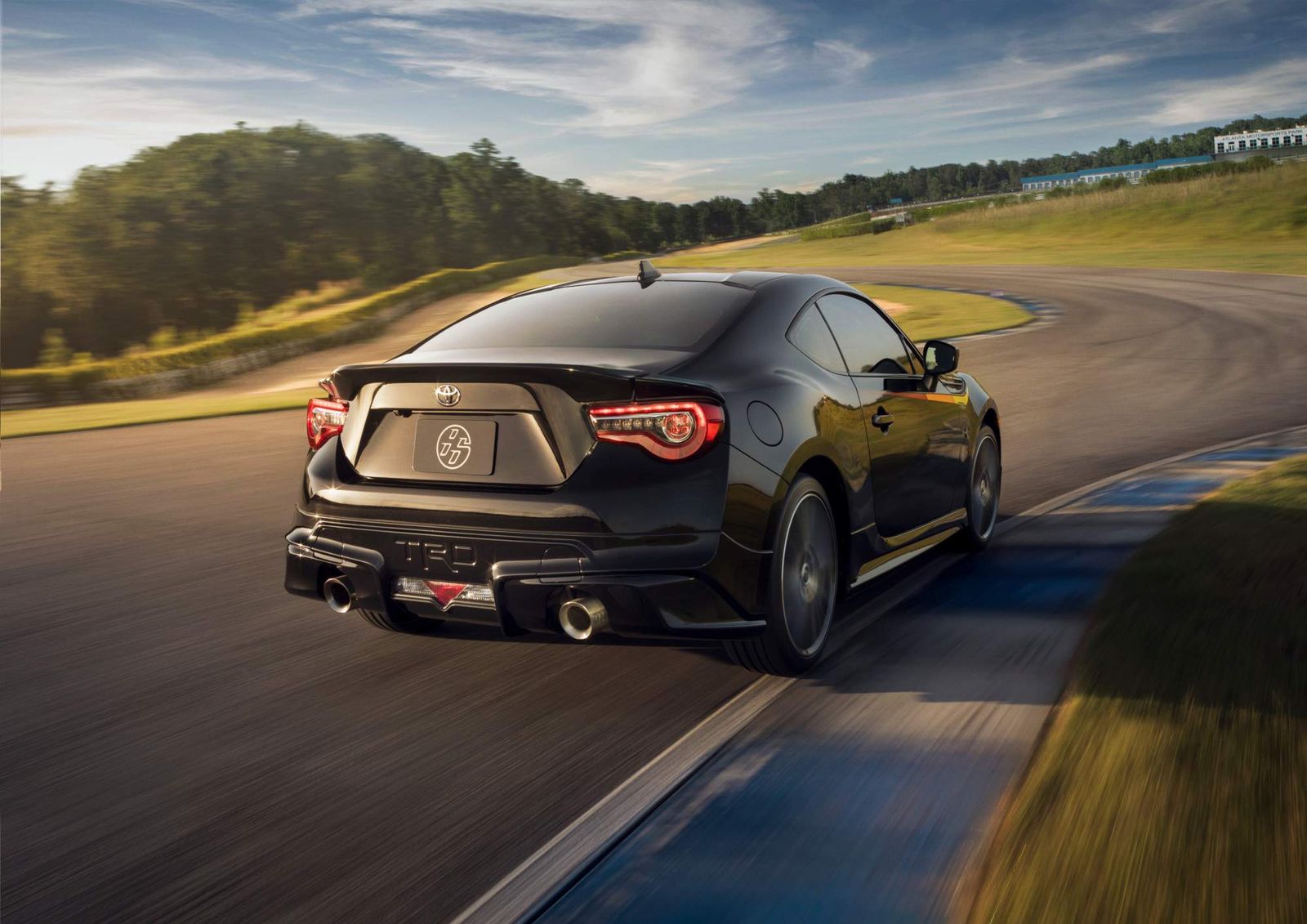 2019-Toyota-86-TRD-Special-Edition-14