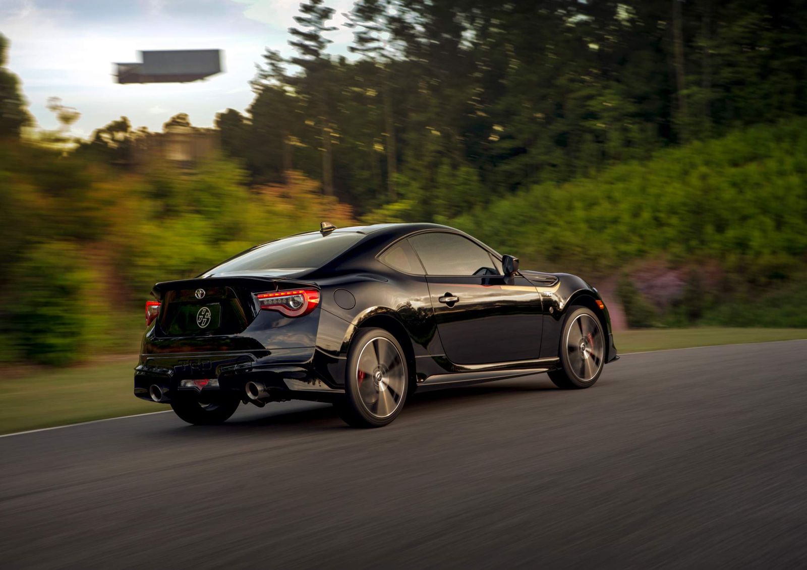 2019-Toyota-86-TRD-Special-Edition-25