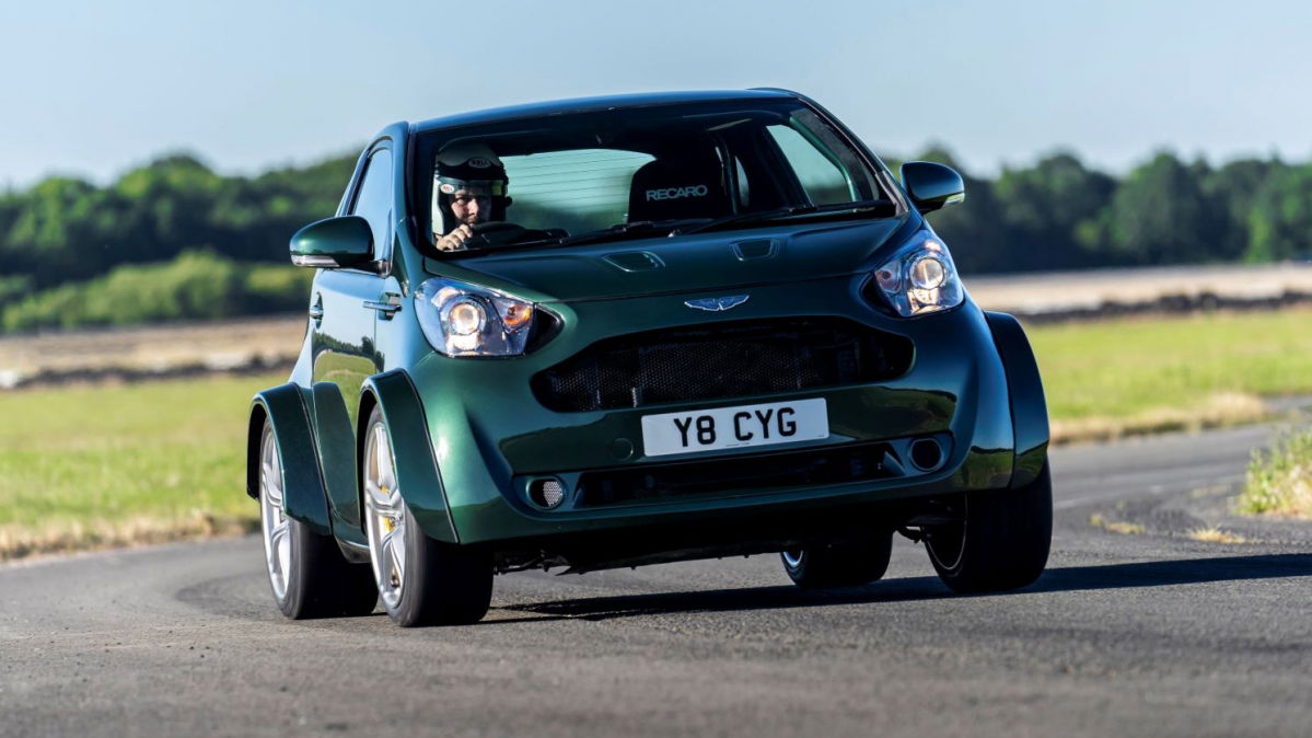 Aston martin cygnet v8