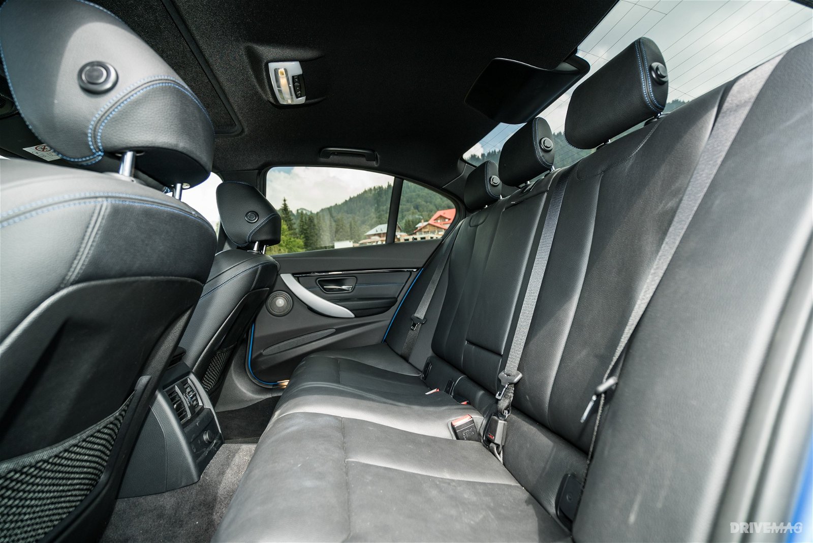 Interior BMW Seria 3 02