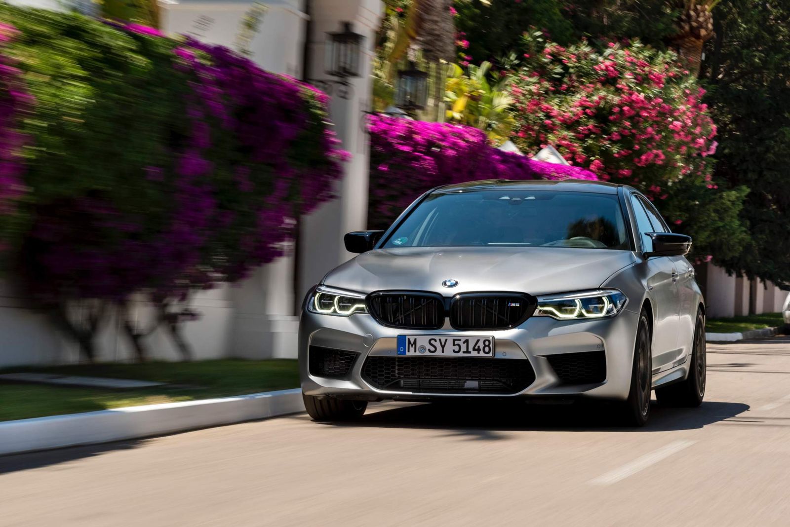 2019-BMW-M5-Competition-112