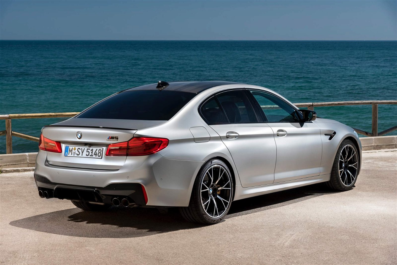 2019-BMW-M5-Competition-120