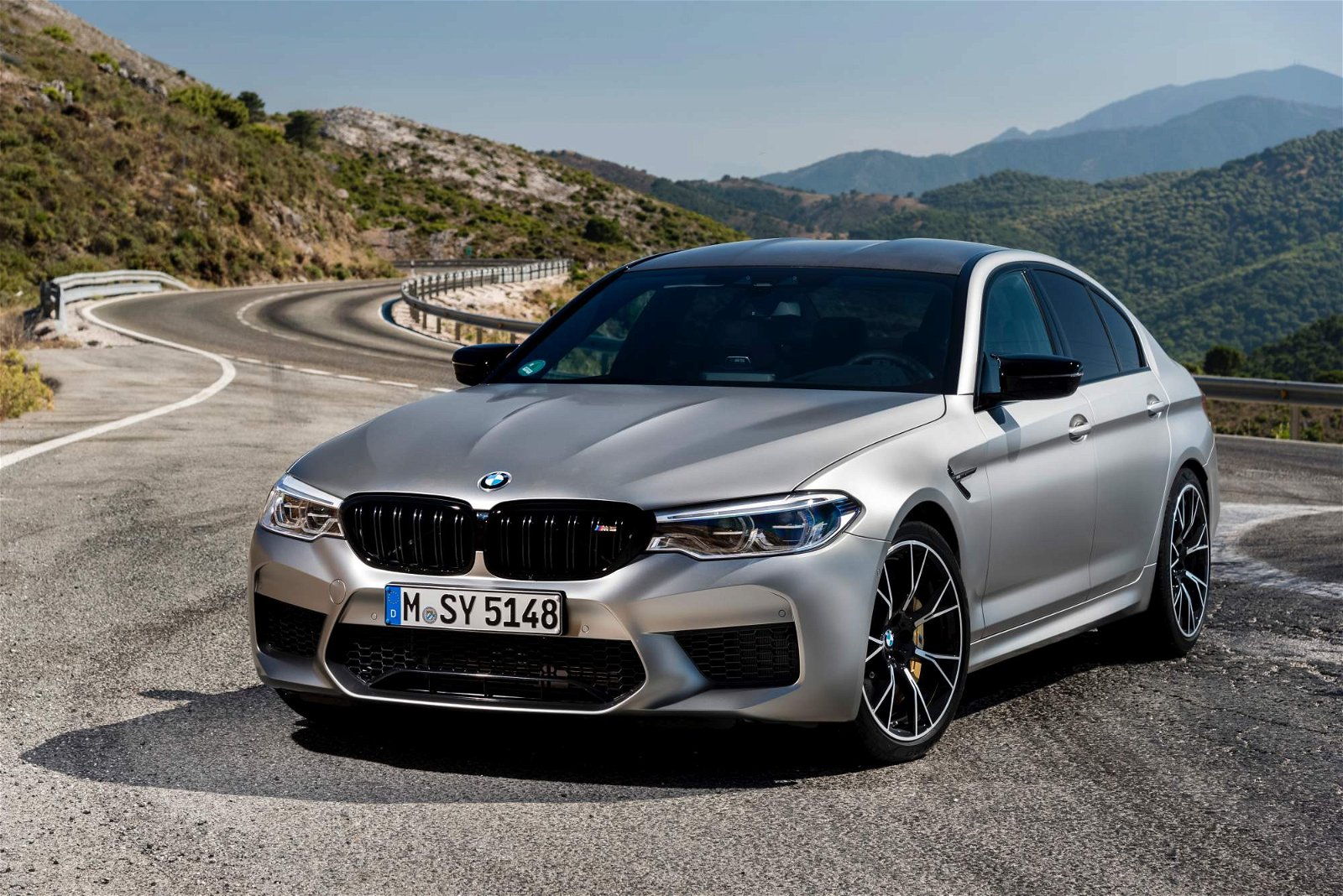 2019-BMW-M5-Competition-123