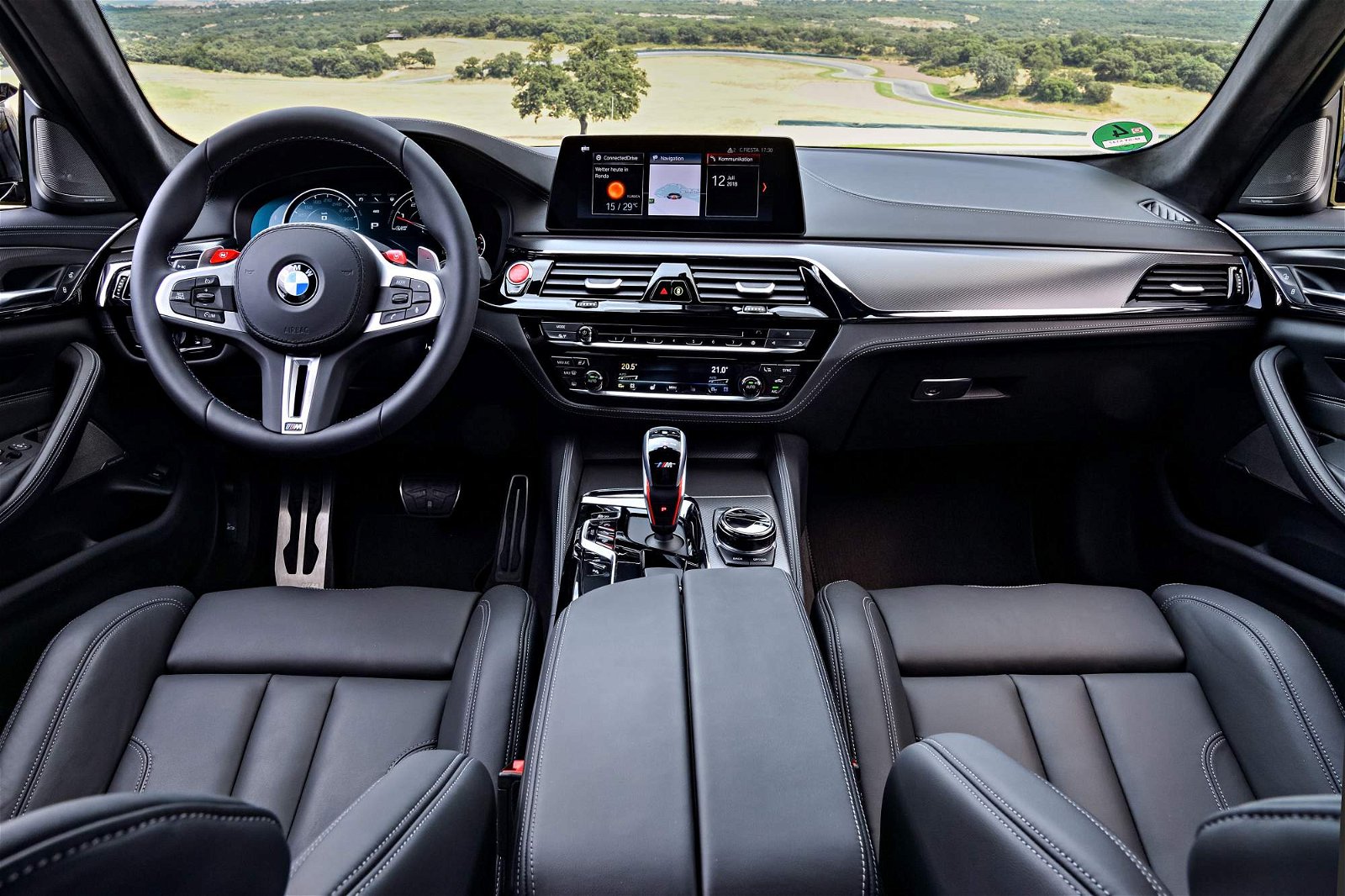 2019-BMW-M5-Competition-132