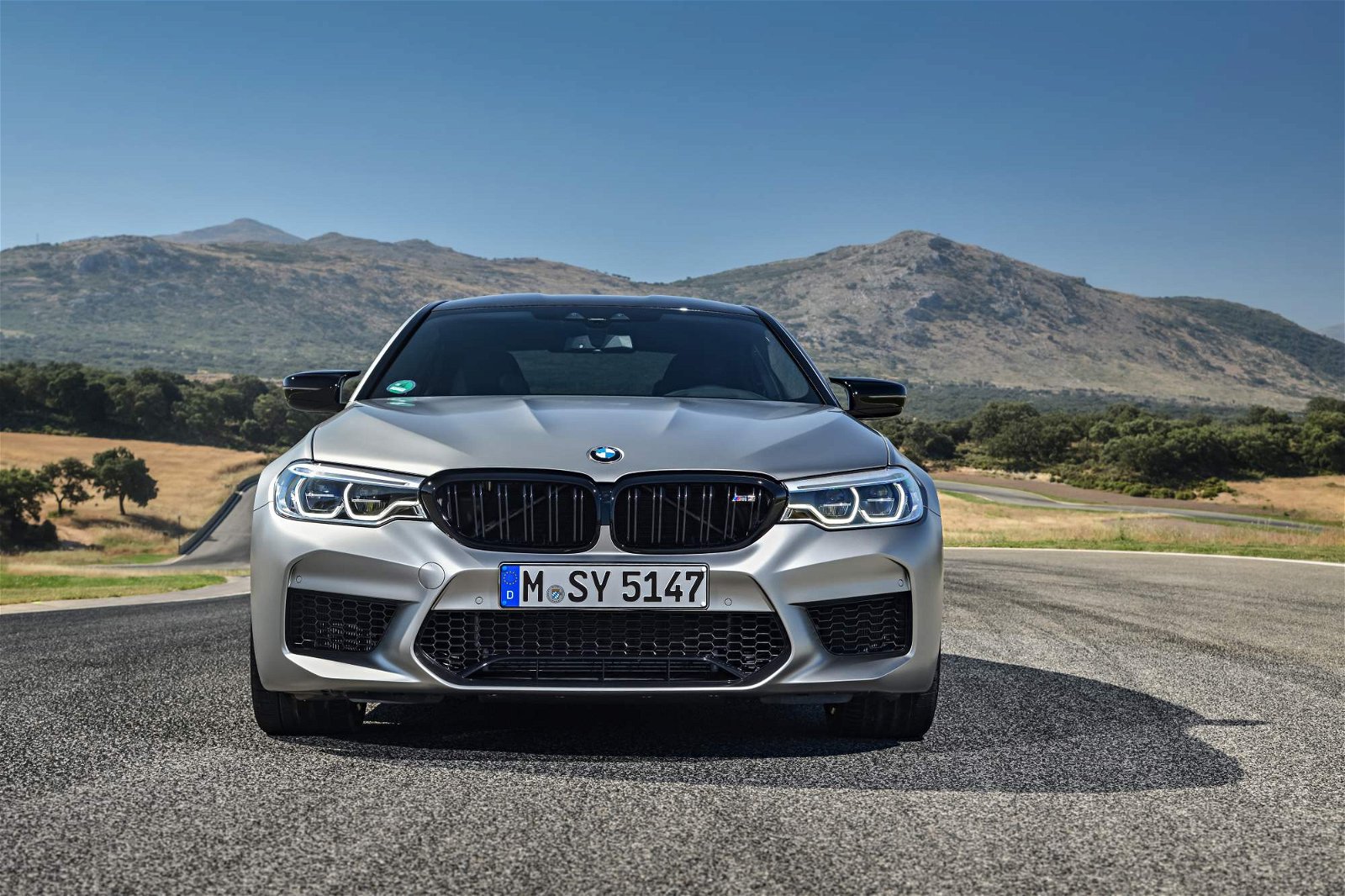 2019-BMW-M5-Competition-66