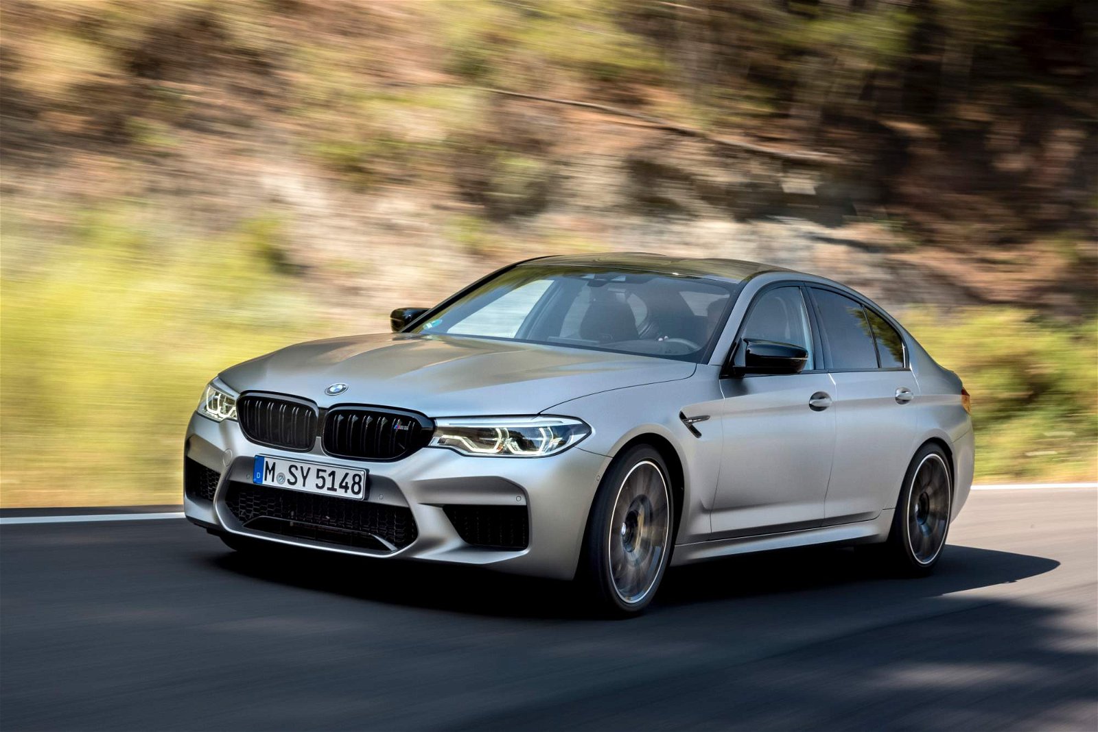 2019-BMW-M5-Competition-89